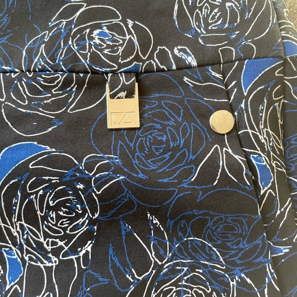 CB DryTec Moisture Wicking Golf Skirt - Picture 2 of 7